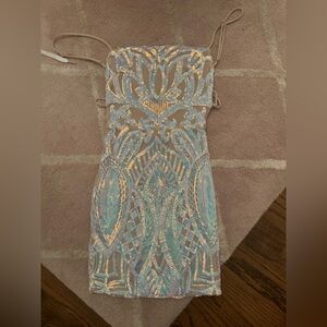 Lucy In The Sky size 0 sparkly mini dress
